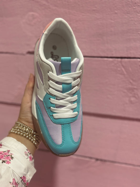 Aqua Multi Sneaker