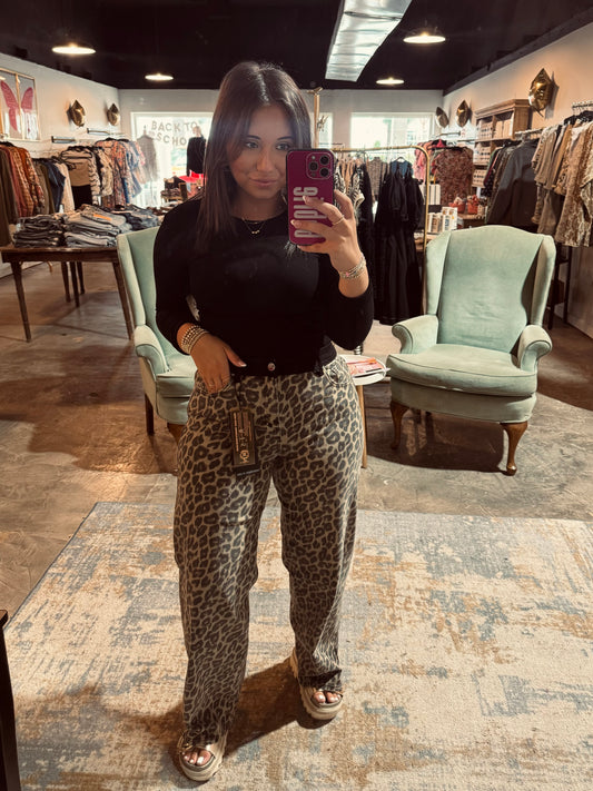 High Rise Leopard Jean