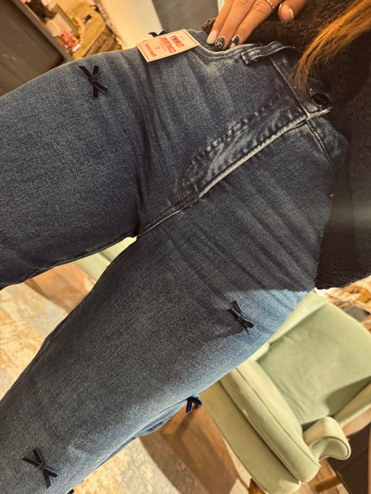 High Rise Ribbon 3D Jean